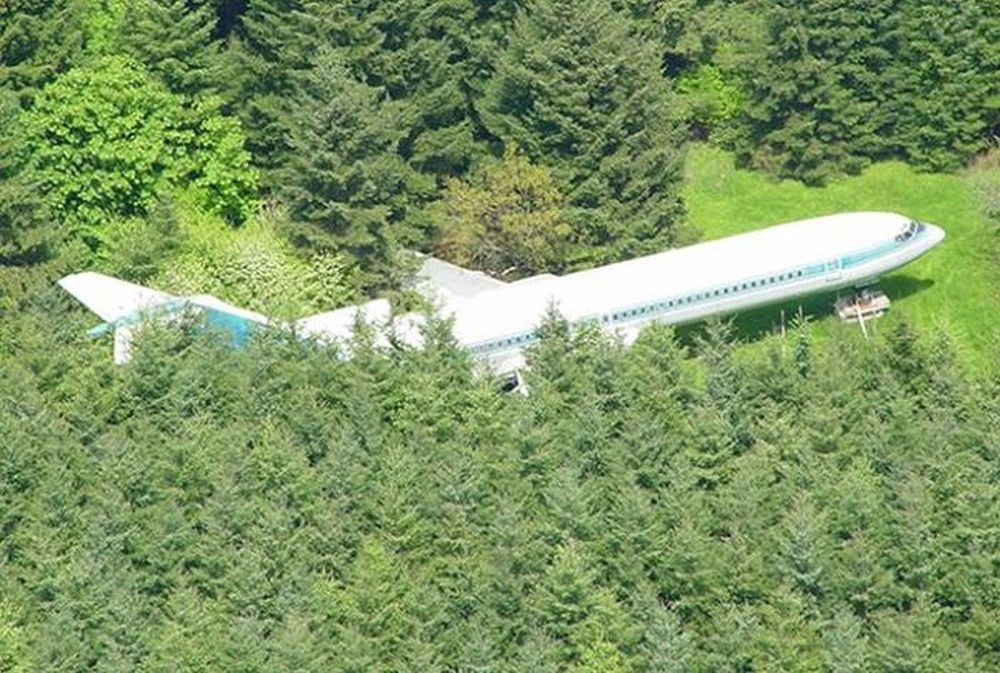 Boeing 727 Airplane Transformed Into A Fully equipped Home In Oregon HomeCrux Boeing 727 Airplane Transformed Into A Fully equipped Home In Oregon HomeCrux