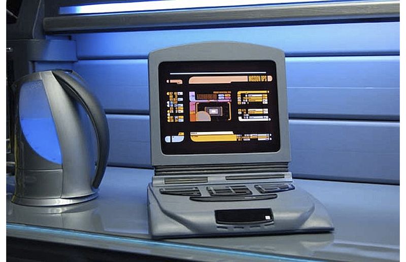 Tony Alleyne creates Starship Enterprise decor in his apartment Home Crux