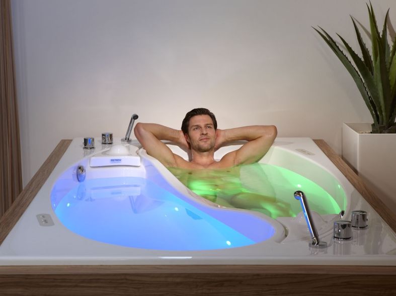 Trautwein S Yin Yang Couple Bath Integrates Sound Wave Massage And Trautwein Yin Yang Couple Bath 2
