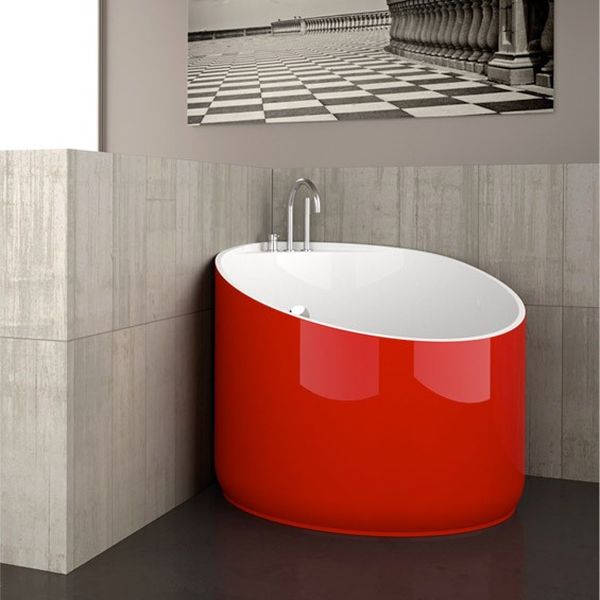 The Mini Bathtub Is Specially Created For Small Bath Spaces