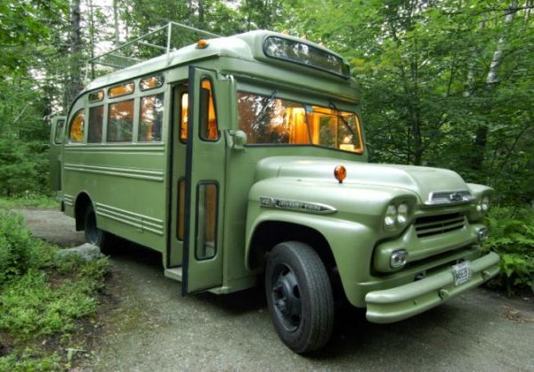 Fully livable and mobile Maine Bus guest cottage, being guest was never more fun