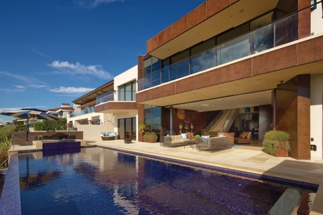 iPad-controlled, solar-powered mansion in California up for grabs at $22M