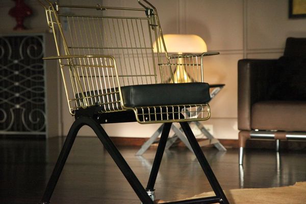 Designer creates recycled chairs from discarded shopping carts
