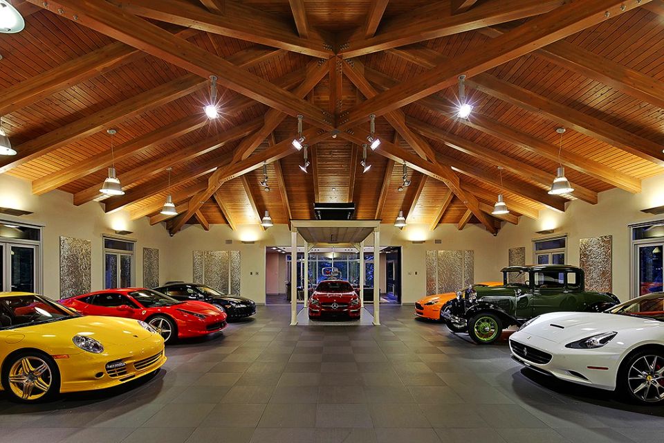 Car-Enthusiasts-4million-luxury-haven_4.jpg