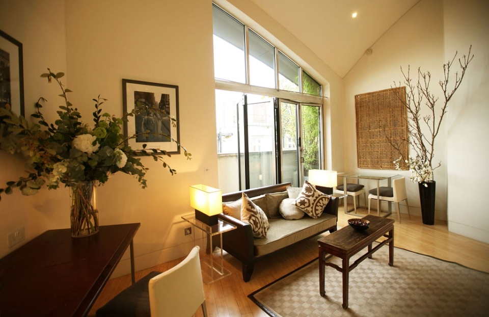 Five easy tips to make a small room look bigger - HomeCrux