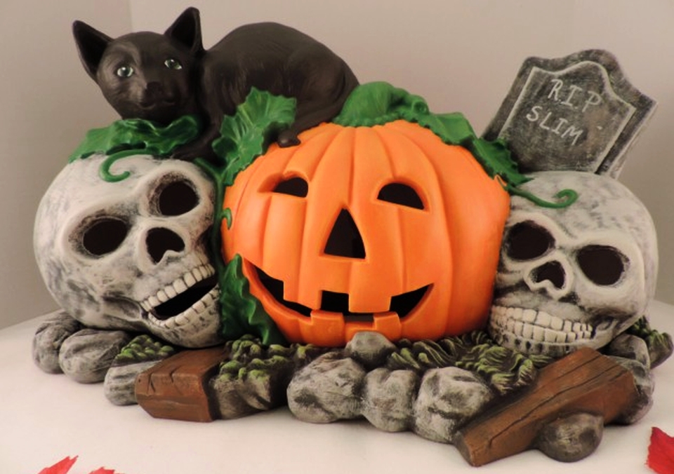 spooky ceramic halloween lights decoration it is handpainted with acrylic paints to give some eerie touch to your halloween decor - Ceramic Halloween Decorations spooky ceramic halloween lights decoration it is handpainted with acrylic paints to give some eerie touch to your halloween decor - Ceramic Halloween Decorations