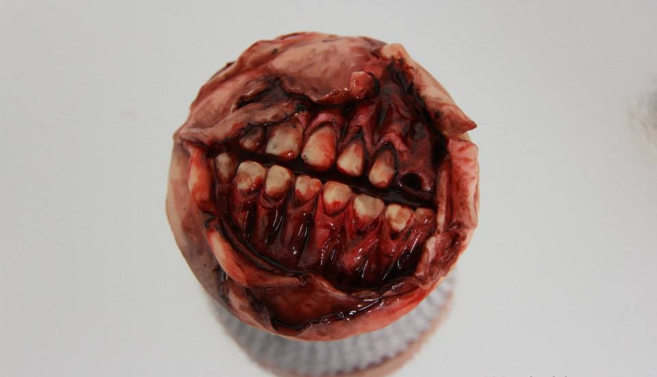 Zombie-Mouth-Cupcake-_2.jpg