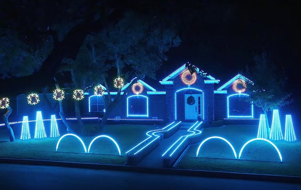 san antonio family s dubstep christmas light show for a san antonio family s dubstep christmas light show for a