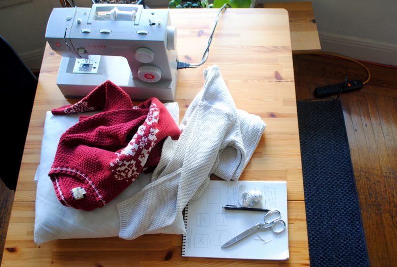 How to make chic pillows out of your old sweaters - HomeCrux