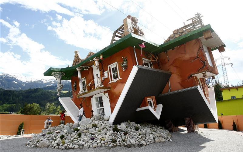 The Upside Down House dizzying upside down houses from around the world - homecrux The Upside Down House dizzying upside down houses from around the world - homecrux