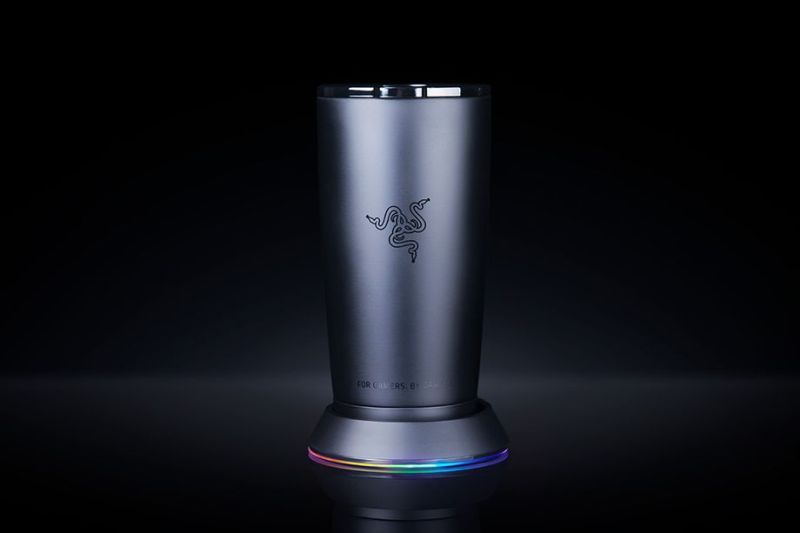 Razer Chroma Mug Holder flashes to remind you to drink your beverage