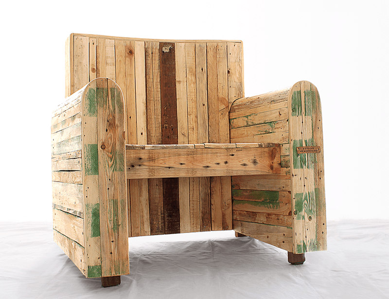 Pallet wood armchair by Redolab brings rustic charm to interiors