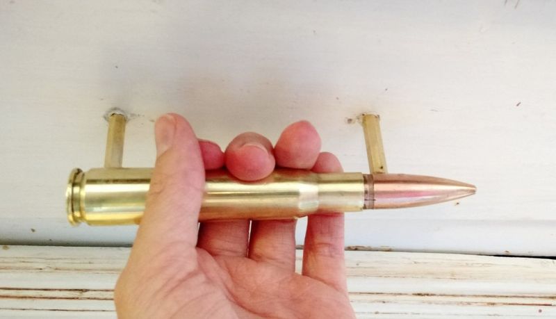 Bullet drawer handle
