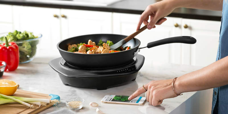 Buzzfeed S Smart Induction Cooktop Syncs With Its Cooking Videos