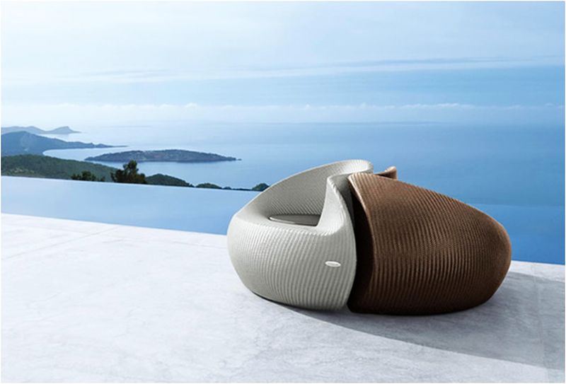 30 Unique Daybeds to Find Comfort and Peace Under the Sun