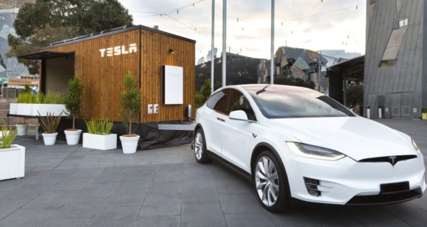 Tesla Tiny House promotes off-grid living with its home on wheels