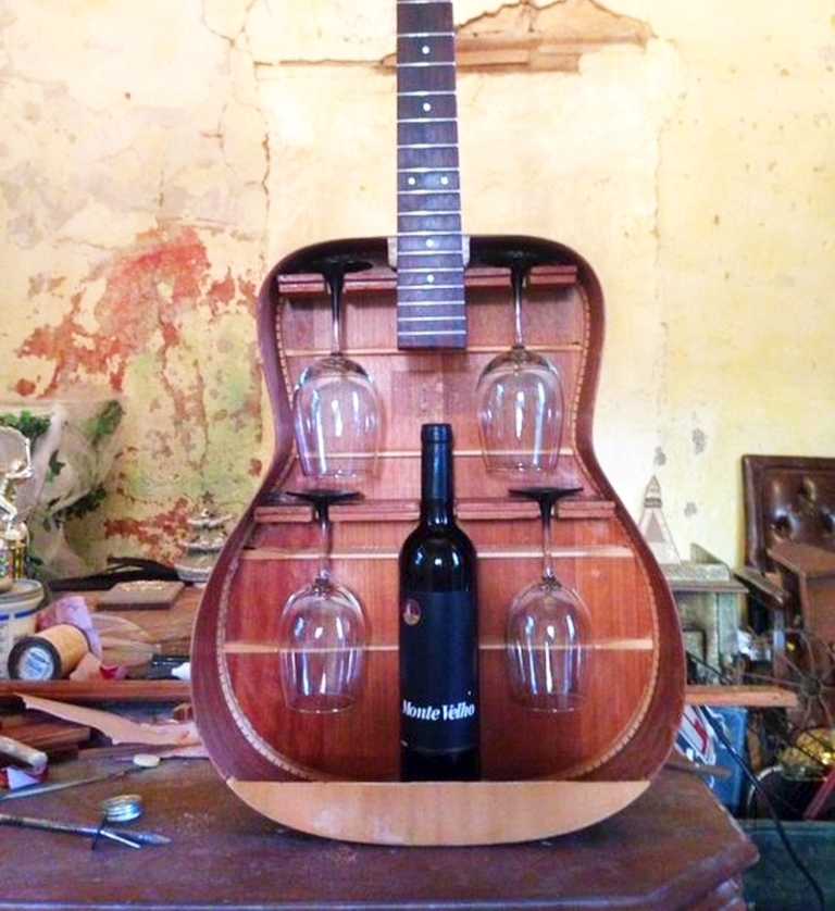 16 Creative Ways to Recycle Old Guitar into Home Décor Items