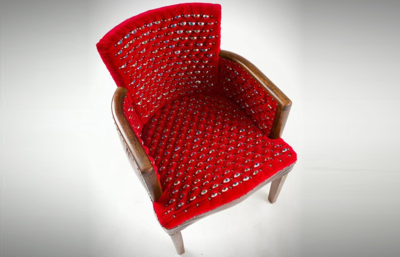 SCOPOPHILIA EYEBALL CHAIR BY FIONA ROBERTS