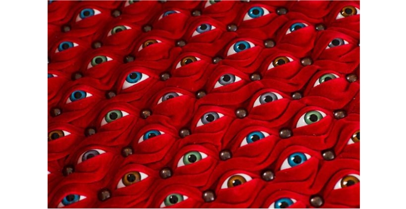 SCOPOPHILIA EYEBALL CHAIR BY FIONA ROBERTS