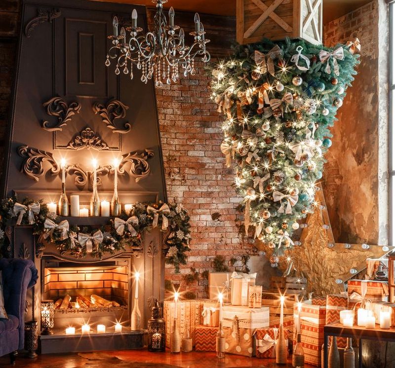 UpsideDown Christmas Trees Sound Strange, but They Exist