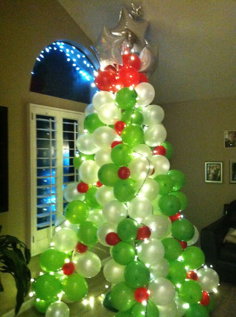 Balloon Christmas Tree