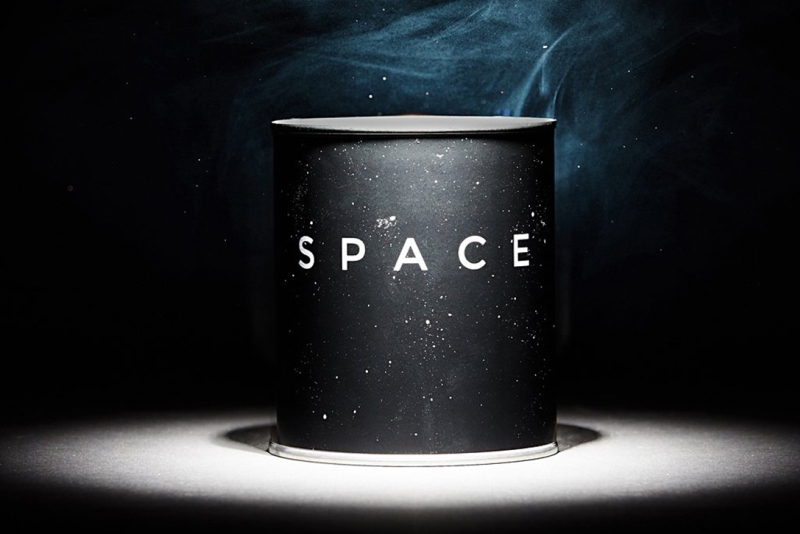 Space candle that connects you with the Universe