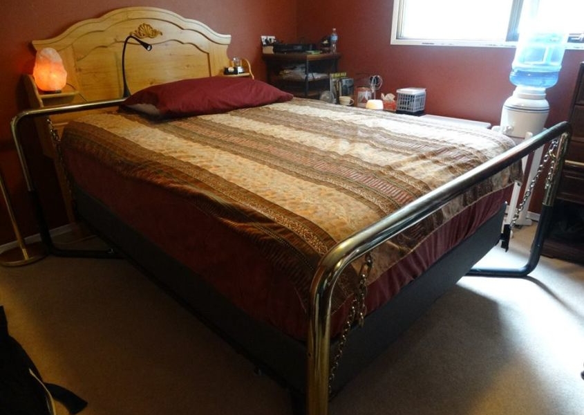 Rocking Bed Frame Homecrux Sway Bed Frame By Don Fedoruk Rocks You To Sleep