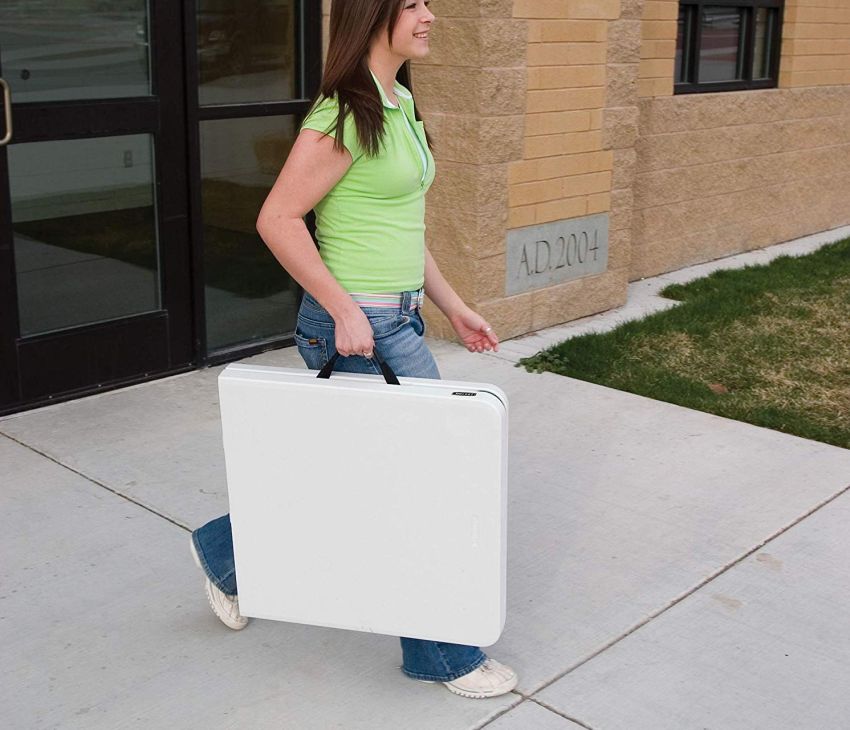 Life Time folding table for garden