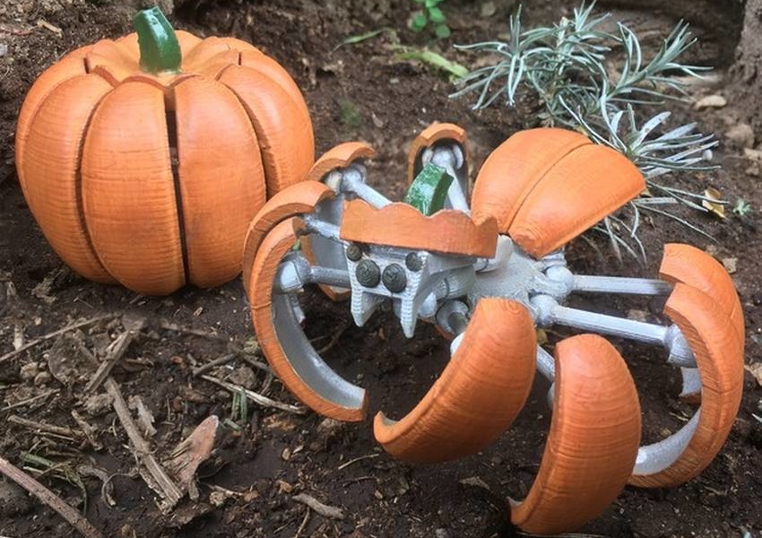 3d-printed-halloween-pumpkin-spider-transformer-by-william-bruning