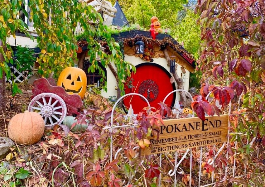 spokane end hobbit house for the spooky halloween night