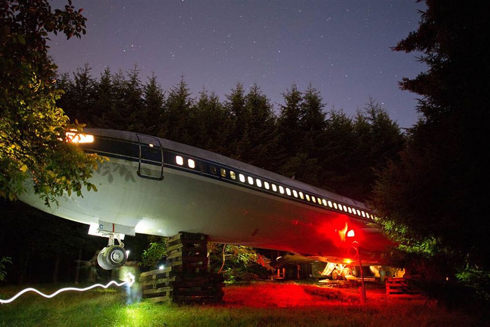 boeing-727-airplane-transformed-into-a-fully-equipped-home-in-oregon