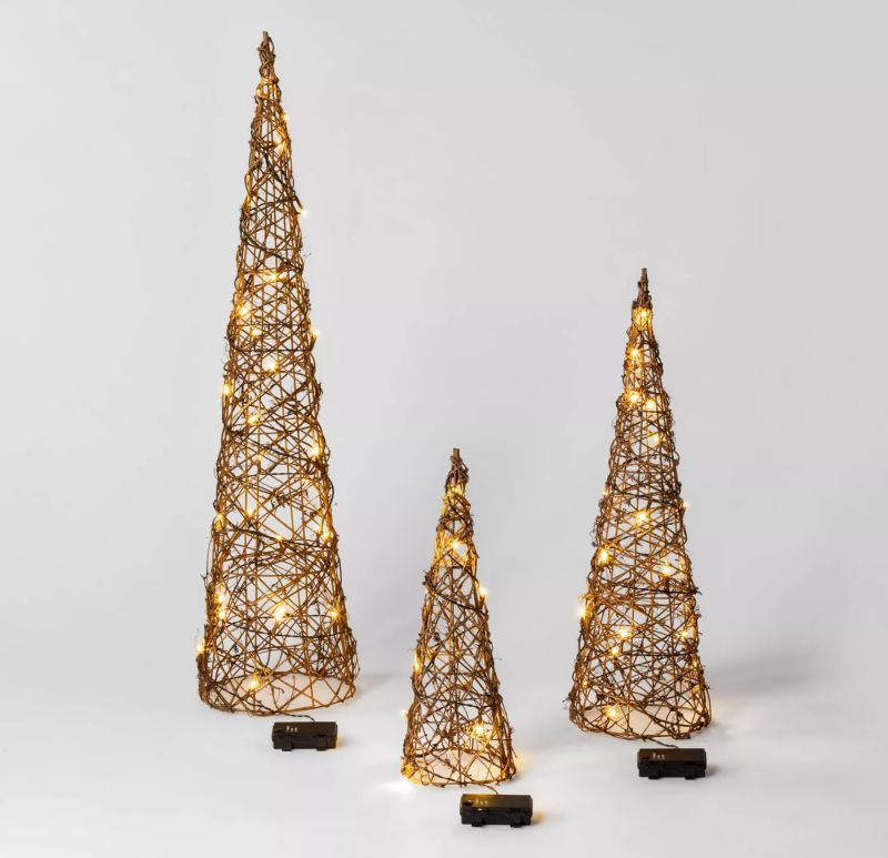 Lighted tabletop Christmas tree