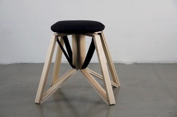 Spin folding stool