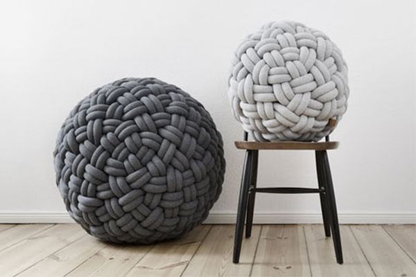 Knotty floor cushions by Kumeko