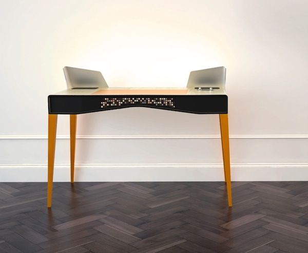 Echo office table with speakers Echo office table with speakers
