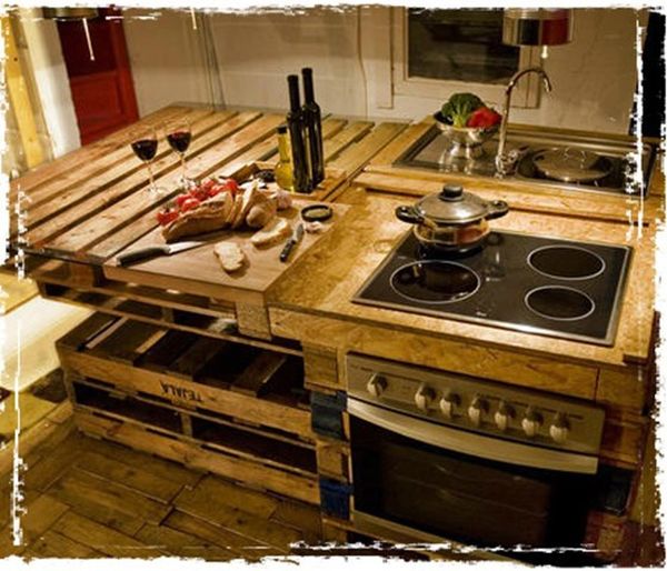 reuse old wooden pallets 