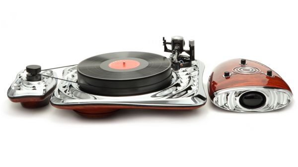 Calliope turntable by Deniz Karasahin