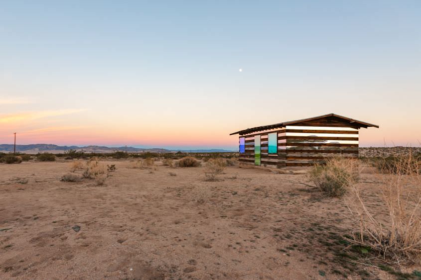 Lucid Stead mirror house in the middle of Californian desert by Phillip K Smith III