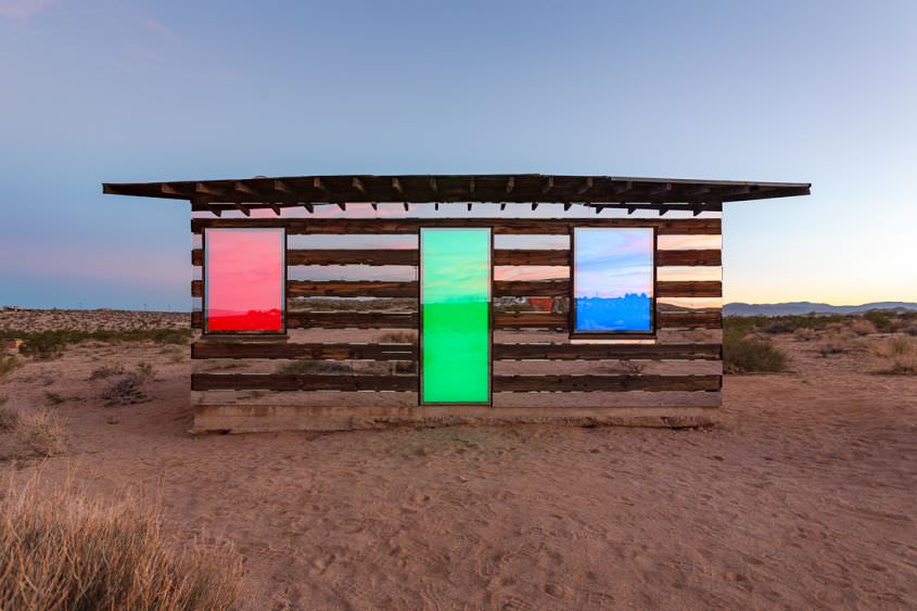 Lucid Stead mirror house in the middle of Californian desert by Phillip K Smith III