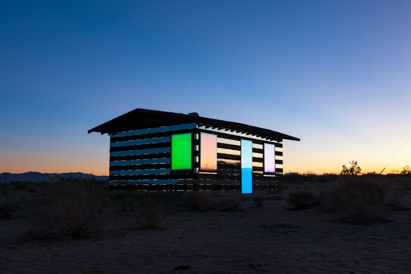 Lucid Stead mirror house in the middle of Californian desert by Phillip K Smith III