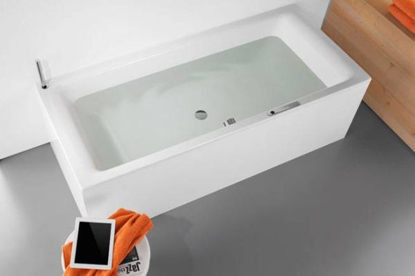 Sound Wave turns bathtub into Bluetooth speaker 