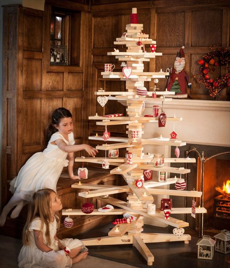 Timbatree: Wooden Christmas Tree You can Use over the Years