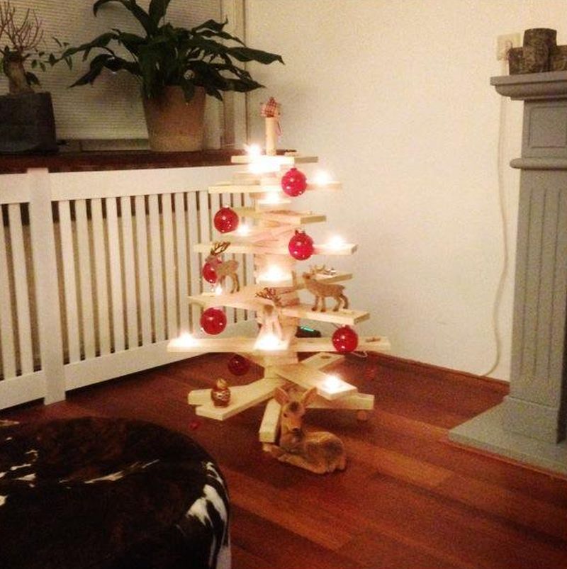 Timbatree: Wooden Christmas Tree You can Use over the Years