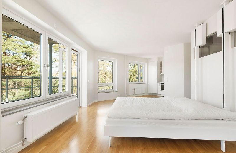 5 Best Retractable Ceiling Beds One Room Twice The Space