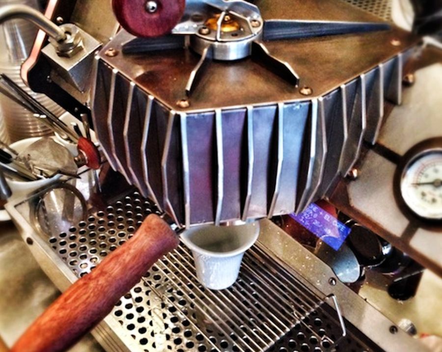 Arduino-powered steampunk espresso machines by Vidastech