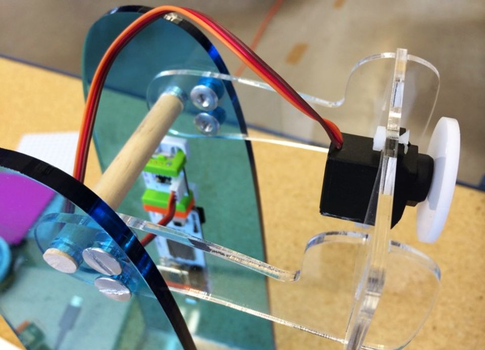 WiFi-activated Feeder by LittleBits