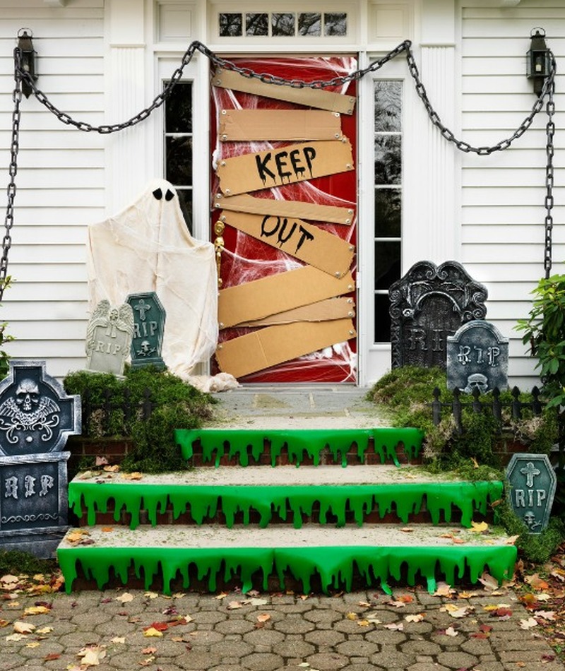 Front door decoration for Halloween