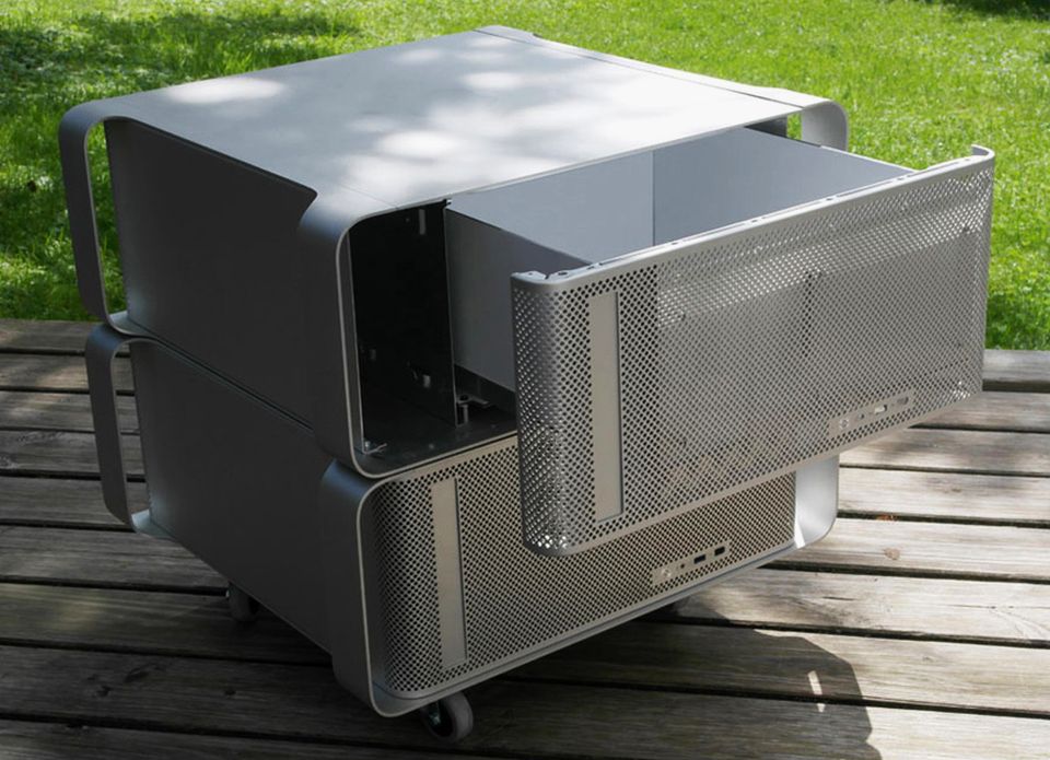 Klaus Geiger Converts Retired G5 Macs into Functional Office Furniture
