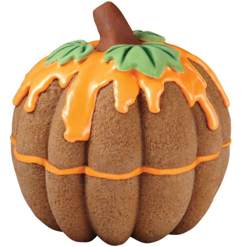 Pumpkin cake for Halloween