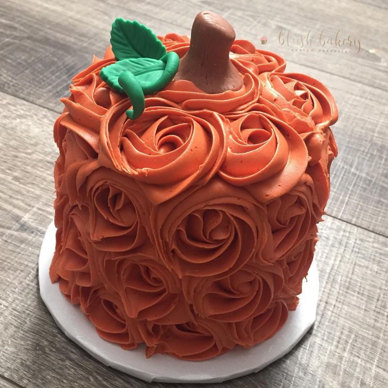Pumpkin cake for Halloween Pumpkin cake for Halloween
